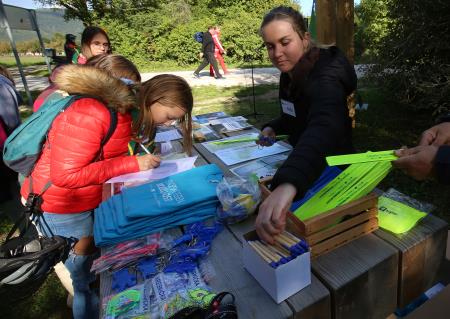 TEDEN TRAJNE MOBILNOSTI TRŽNICA JEZERO 06 FOTO LJUBO VUKELIČ